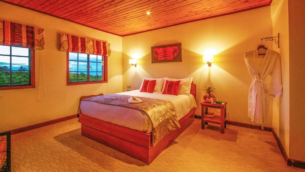 Lake Bogoria Hotel