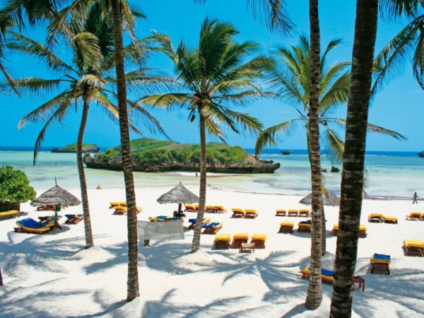 Tour and Safari in Kenya Tour and Safari in Kenya